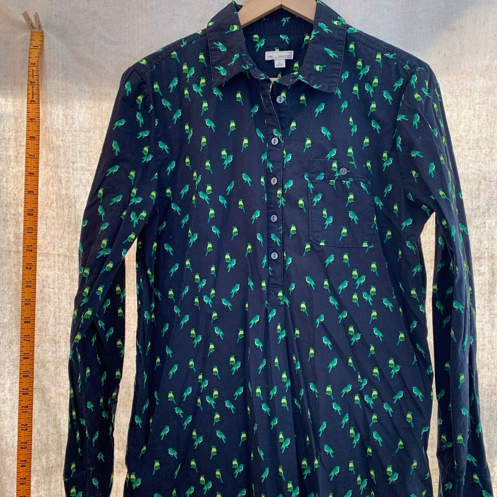 Gap Neon Parrot